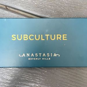 Anastasia subculture palette